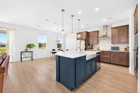 Villa ou maison à vendre à Kissimmee, Floride: 4 chambres, 221.48 m2 № 2425341 - photo 11