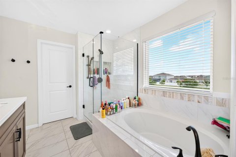 Villa ou maison à vendre à Kissimmee, Floride: 4 chambres, 221.48 m2 № 2425341 - photo 23