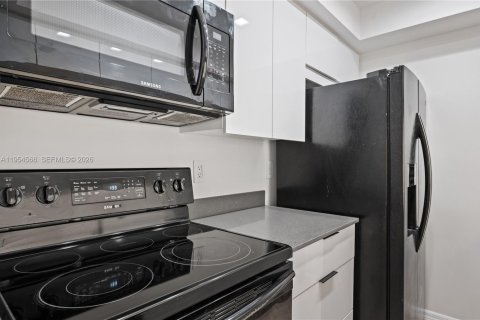 Купить кондоминиум в Корал-Спрингс, Флорида 2 спальни, 86.68м2, № 2009599 - фото 9