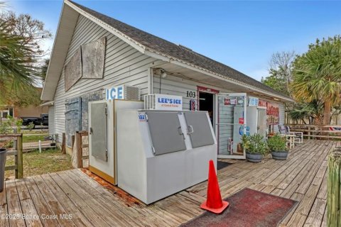 Commercial property in Titusville, Florida № 1562927 - photo 6