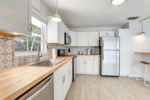 Casa en alquiler en Sarasota, Florida, 3 dormitorios, 92.9 m2 № 1824751 - foto 12