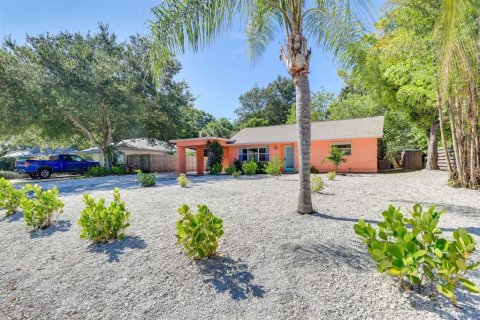 Casa en alquiler en Sarasota, Florida, 3 dormitorios, 92.9 m2 № 1824751 - foto 1