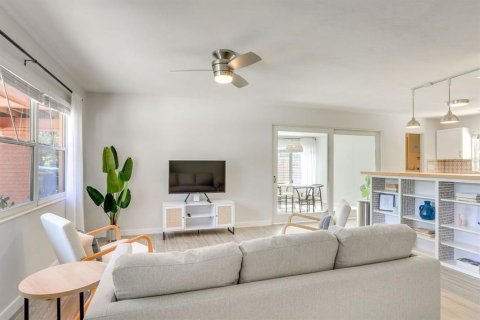 Casa en alquiler en Sarasota, Florida, 3 dormitorios, 92.9 m2 № 1824751 - foto 8