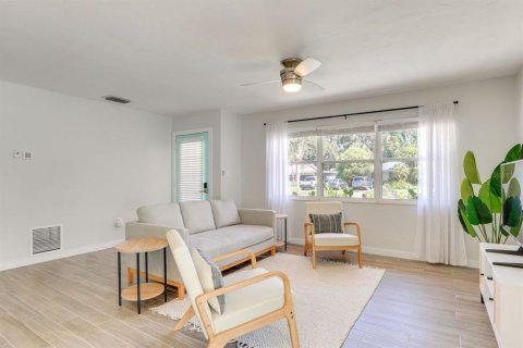 Casa en alquiler en Sarasota, Florida, 3 dormitorios, 92.9 m2 № 1824751 - foto 6