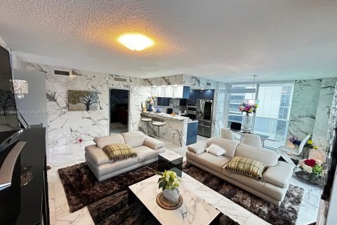 Copropriété à louer à Miami, Floride: 1 chambre, 60.39 m2 № 1947228 - photo 11