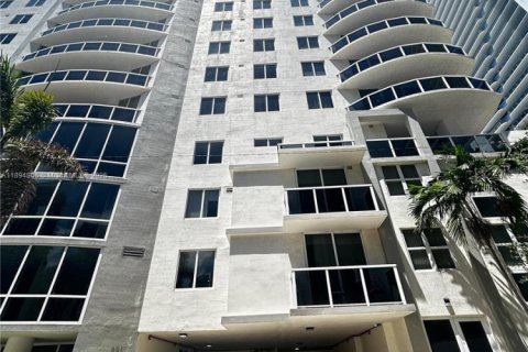 Copropriété à louer à Miami, Floride: 1 chambre, 60.39 m2 № 1947228 - photo 25