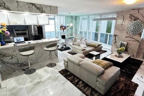 Copropriété à louer à Miami, Floride: 1 chambre, 60.39 m2 № 1947228 - photo 8