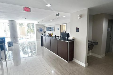 Copropriété à louer à Miami, Floride: 1 chambre, 60.39 m2 № 1947228 - photo 6
