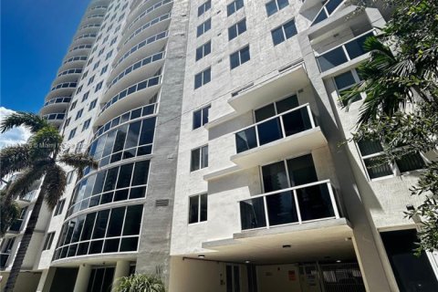 Copropriété à louer à Miami, Floride: 1 chambre, 60.39 m2 № 1947228 - photo 2