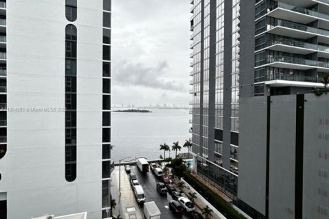 Copropriété à louer à Miami, Floride: 1 chambre, 60.39 m2 № 1947228 - photo 4