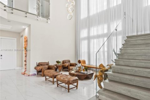 Купить виллу или дом в Бока-Ратон, Флорида 5 спален, 416.57м2, № 2024196 - фото 7