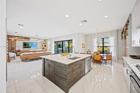 Купить виллу или дом в Бока-Ратон, Флорида 5 спален, 416.57м2, № 2024196 - фото 29