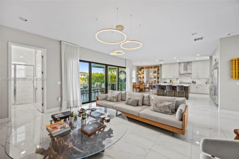 Купить виллу или дом в Бока-Ратон, Флорида 5 спален, 416.57м2, № 2024196 - фото 14