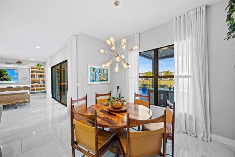 Купить виллу или дом в Бока-Ратон, Флорида 5 спален, 416.57м2, № 2024196 - фото 19