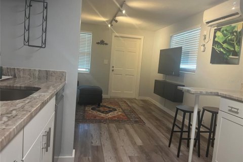 Immobilier commercial à vendre à Largo, Floride: 218.69 m2 № 2416938 - photo 8