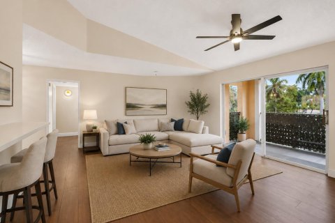 Condo in Hypoluxo, Florida, 1 bedroom  № 2248120 - photo 3
