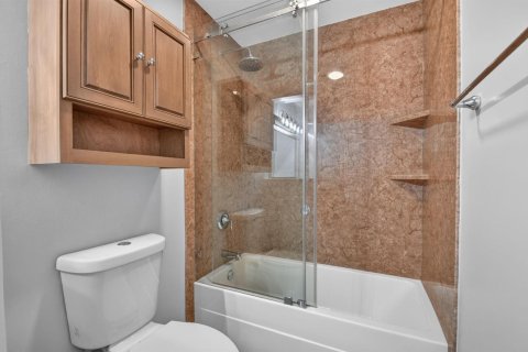 Condo in Hypoluxo, Florida, 1 bedroom  № 2248120 - photo 19