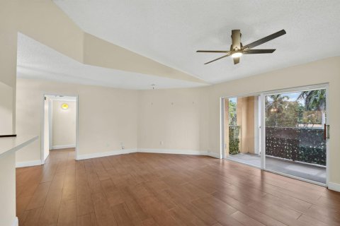Condo in Hypoluxo, Florida, 1 bedroom  № 2248120 - photo 4