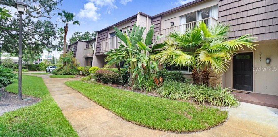 Condo à Tampa, Floride, 3 chambres  № 2350348