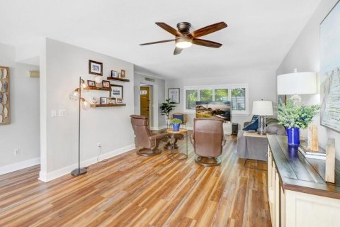 Copropriété à vendre à Tampa, Floride: 3 chambres, 148.83 m2 № 2350348 - photo 23