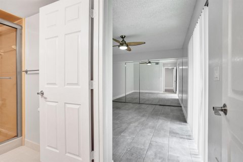 Townhouse in Delray Beach, Florida 3 bedrooms, 123.19 sq.m. № 2249770 - photo 16