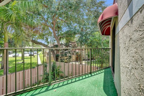 Townhouse in Delray Beach, Florida 3 bedrooms, 123.19 sq.m. № 2249770 - photo 19