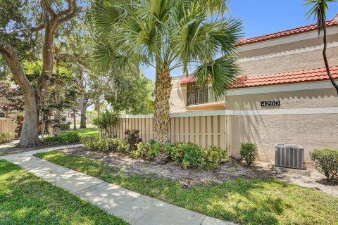 Townhouse in Delray Beach, Florida 3 bedrooms, 123.19 sq.m. № 2249770 - photo 2