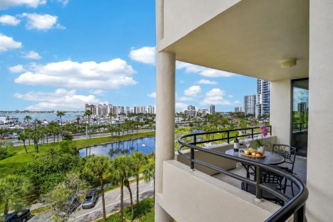 Condo in Sarasota, Florida, 2 bedrooms № 2112683 - photo 29