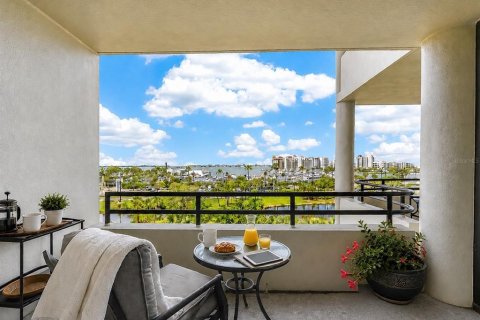 Condo in Sarasota, Florida, 2 bedrooms № 2112683 - photo 26