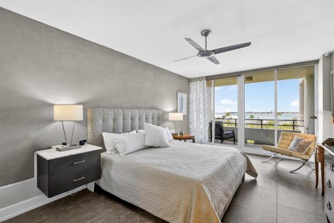 Condo in Sarasota, Florida, 2 bedrooms № 2112683 - photo 24
