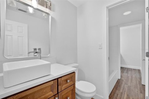 Condominio en venta en Palm Harbor, Florida, 2 dormitorios, 82.96 m2 № 1908093 - foto 17