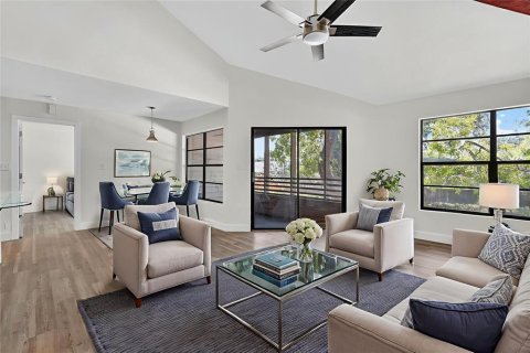 Condominio en venta en Palm Harbor, Florida, 2 dormitorios, 82.96 m2 № 1908093 - foto 4