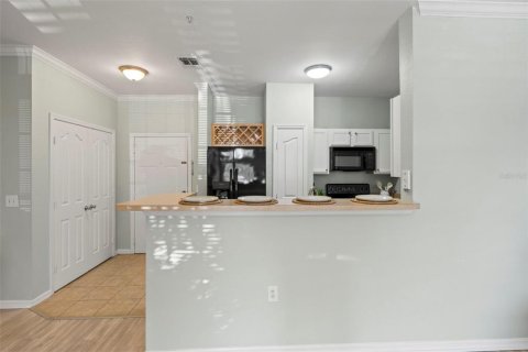 Condo in Tampa, Florida, 1 bedroom № 2151193 - photo 15