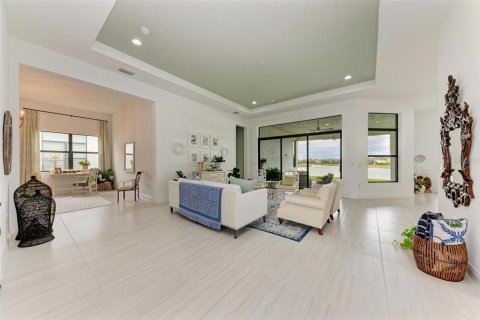 House in Sarasota, Florida 2 bedrooms, 256.87 sq.m. № 1557430 - photo 6
