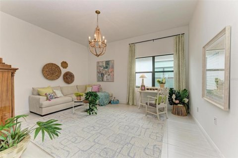House in Sarasota, Florida 2 bedrooms, 256.87 sq.m. № 1557430 - photo 12