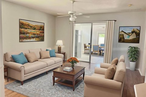 House in Orlando, Florida 4 bedrooms, 203.64 sq.m. № 1858319 - photo 8