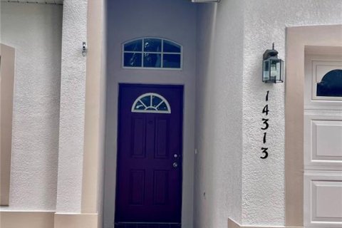 House in Orlando, Florida 4 bedrooms, 203.64 sq.m. № 1858319 - photo 2