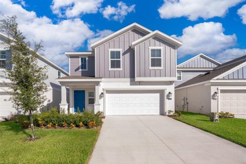 House in Davenport, Florida 4 bedrooms, 174.56 sq.m. № 2291179