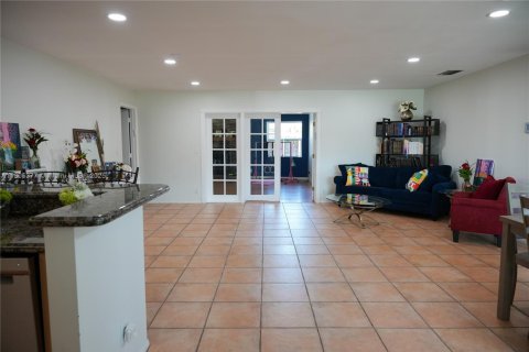 House in Boca Raton, Florida 3 bedrooms, 179.77 sq.m. № 1865299 - photo 20