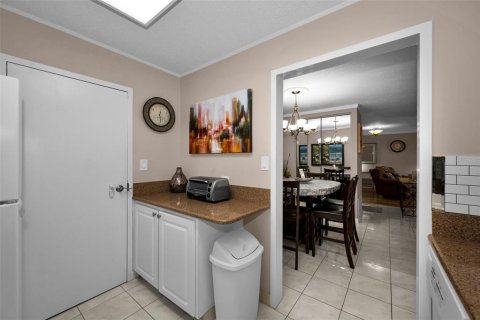 Copropriété à vendre à Dunedin, Floride: 2 chambres, 86.4 m2 № 2233209 - photo 17