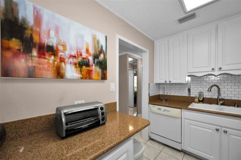 Copropriété à vendre à Dunedin, Floride: 2 chambres, 86.4 m2 № 2233209 - photo 18