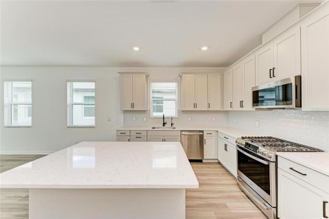 House in Lakewood Ranch, Florida 2 bedrooms, 155.33 sq.m. № 1882709 - photo 11