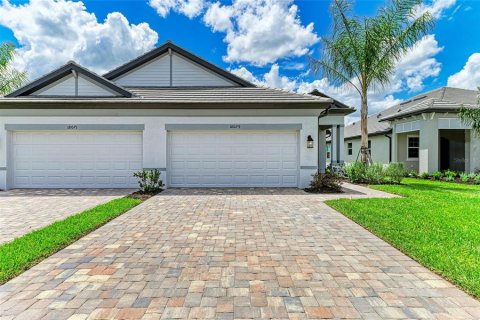 House in Lakewood Ranch, Florida 2 bedrooms, 155.33 sq.m. № 1882709 - photo 5