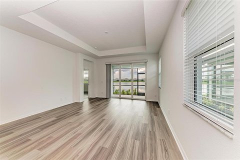 House in Lakewood Ranch, Florida 2 bedrooms, 155.33 sq.m. № 1882709 - photo 22