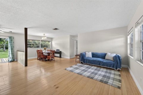 Villa ou maison à vendre à Clearwater, Floride: 2 chambres, 106.28 m2 № 1909956 - photo 3