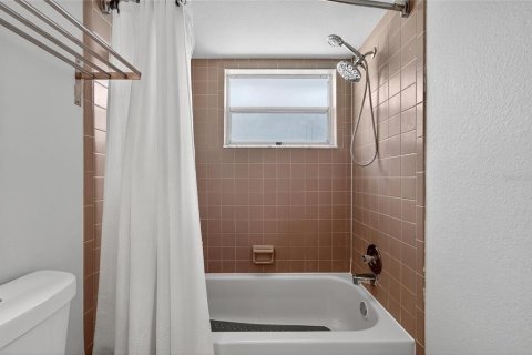 Villa ou maison à vendre à Clearwater, Floride: 2 chambres, 106.28 m2 № 1909956 - photo 30