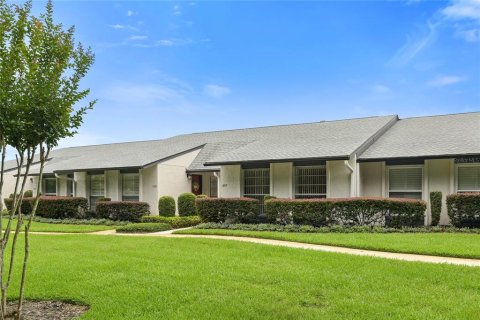 Condo in Maitland, Florida, 3 bedrooms  № 2100057 - photo 24