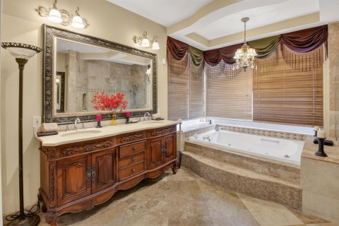 House in Boca Raton, Florida 4 bedrooms, 308.16 sq.m. № 2258171 - photo 18