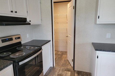 Apartment in Punta Gorda, Florida 3 bedrooms, 128.86 sq.m. № 1913085 - photo 8