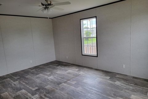 Apartment in Punta Gorda, Florida 3 bedrooms, 128.86 sq.m. № 1913085 - photo 10